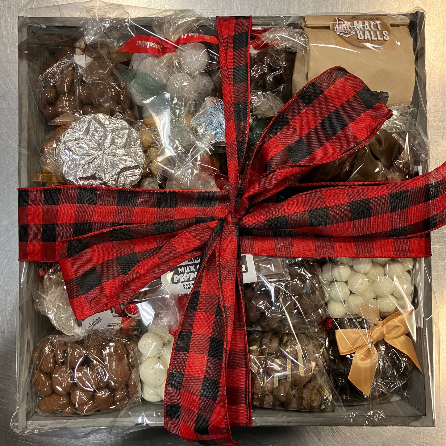 Deluxe Holiday Gift Tray
